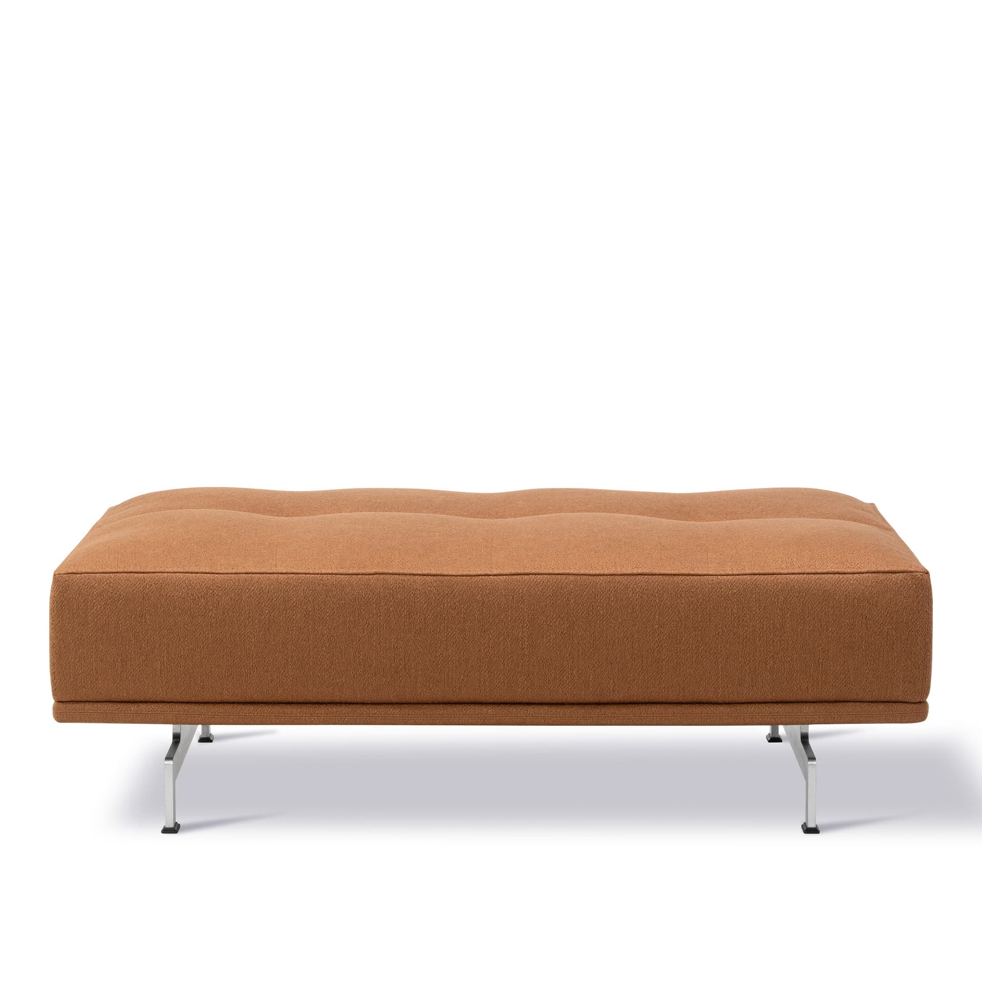 Fredericia Furniture - Delphi Ottoman, 120x85 cm Terracotta - Keiga 362, Brushed aluminium - Skamler & Taburetter - Hannes Wettstein - Oransje