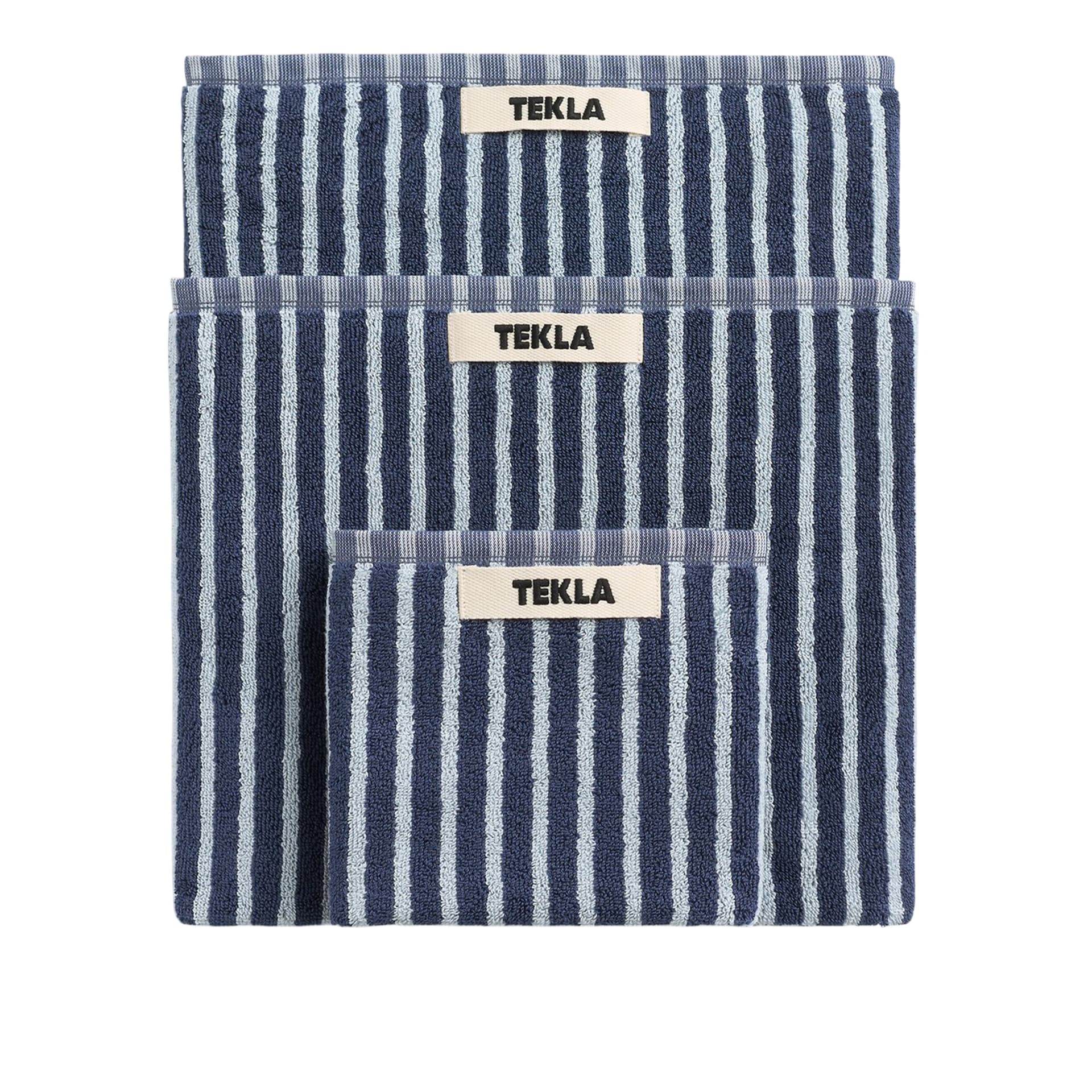 Tekla - Terry towel river stripes 70 x 140 cm - Håndklær og badehåndklær - Blå - Bomull