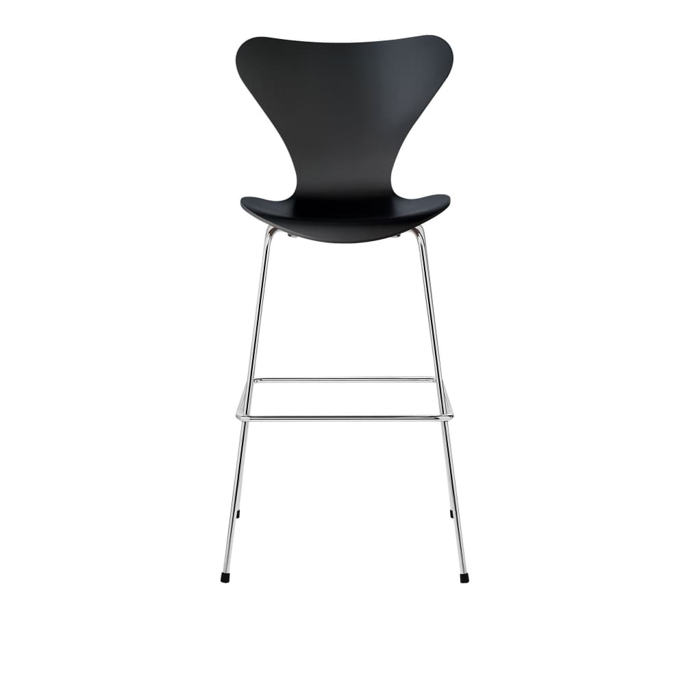 Fritz Hansen - 3197 Sjuan, Färgad askfanér, Svart - Barstoler & barkrakker - Arne Jacobsen - Svart - Metall/Tre