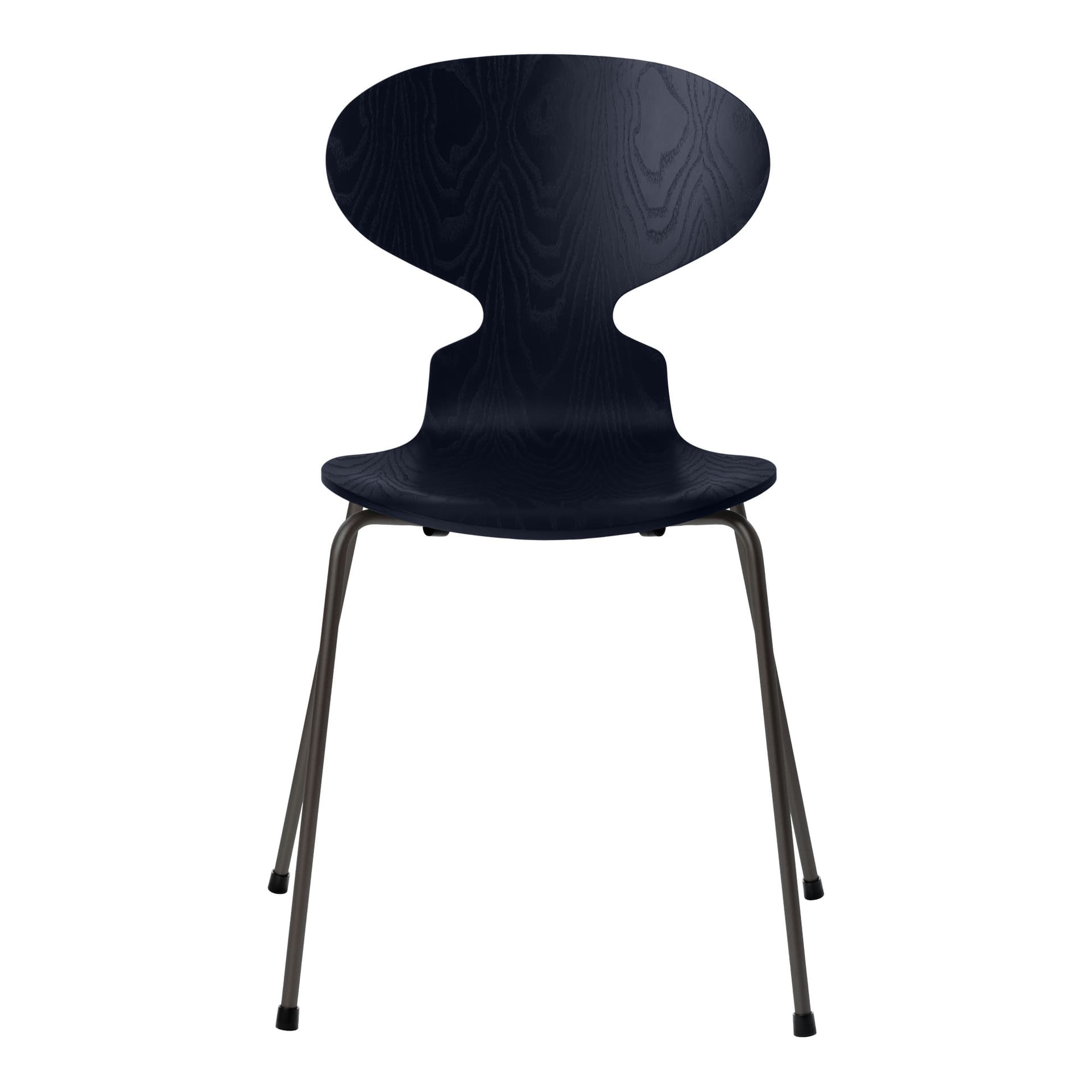 Fritz Hansen - Ant 3101 farget asketrefinér stålstativ varm grafitt midnight blue - Spisestoler - Arne Jacobsen - Blå - Metall/Tre