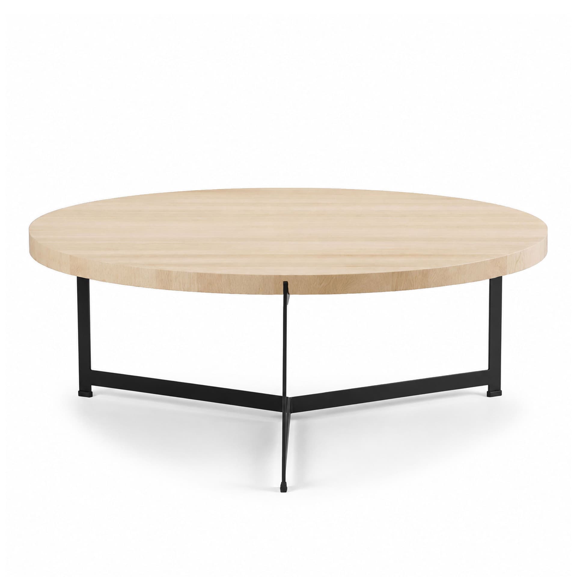 Dk3 - Plateau Coffee Table - Ø 80 cm - Höjd 45 cm, Skiva i Tvålad ek, Underrede i Svart pulverlackerat stål - Sofabord - Søren Rose Studio - Tre farget - Metall/Tre