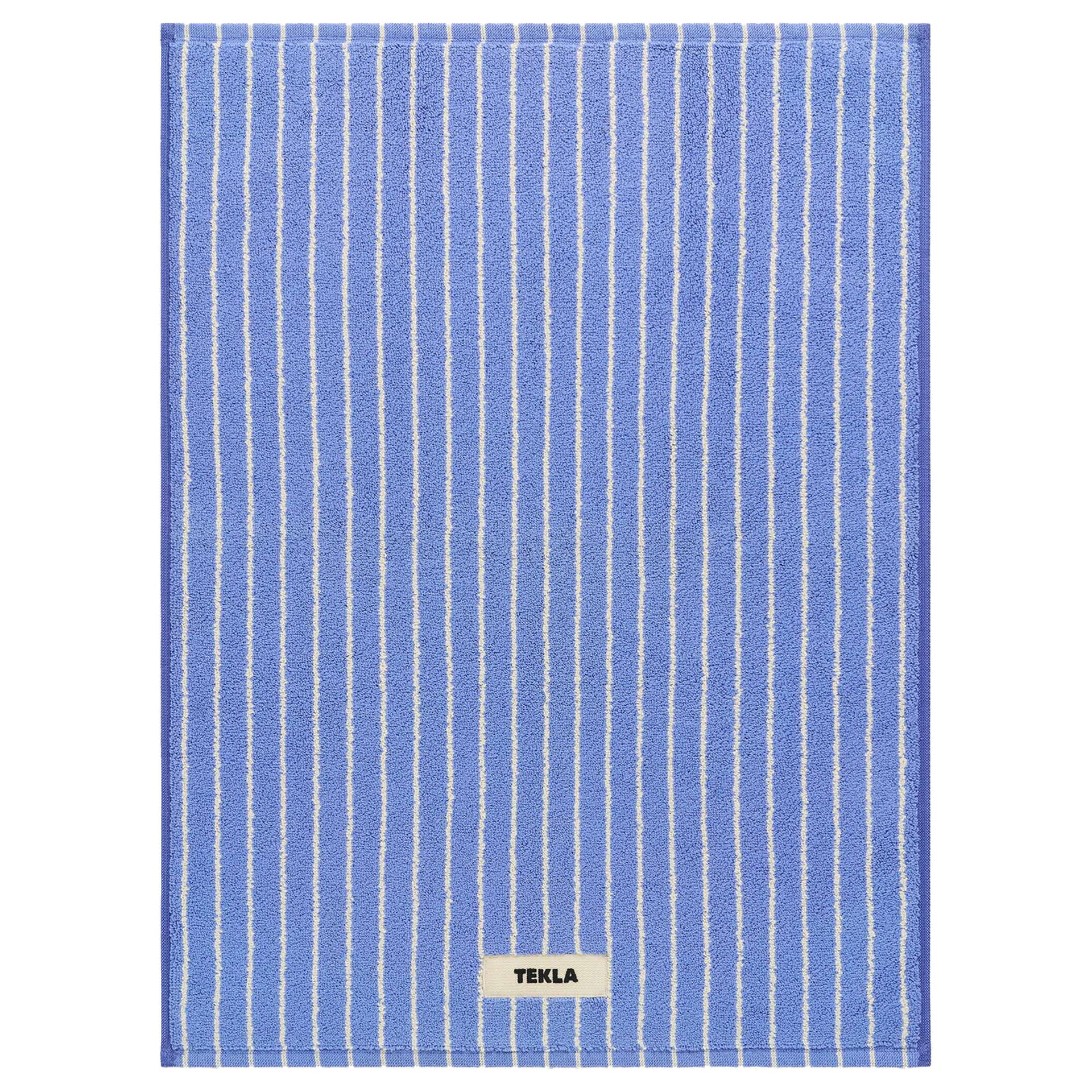 Tekla - Terry Clear Blue Stripes baderomsteppe 50 x 70 cm - Baderomsmatter - Blå