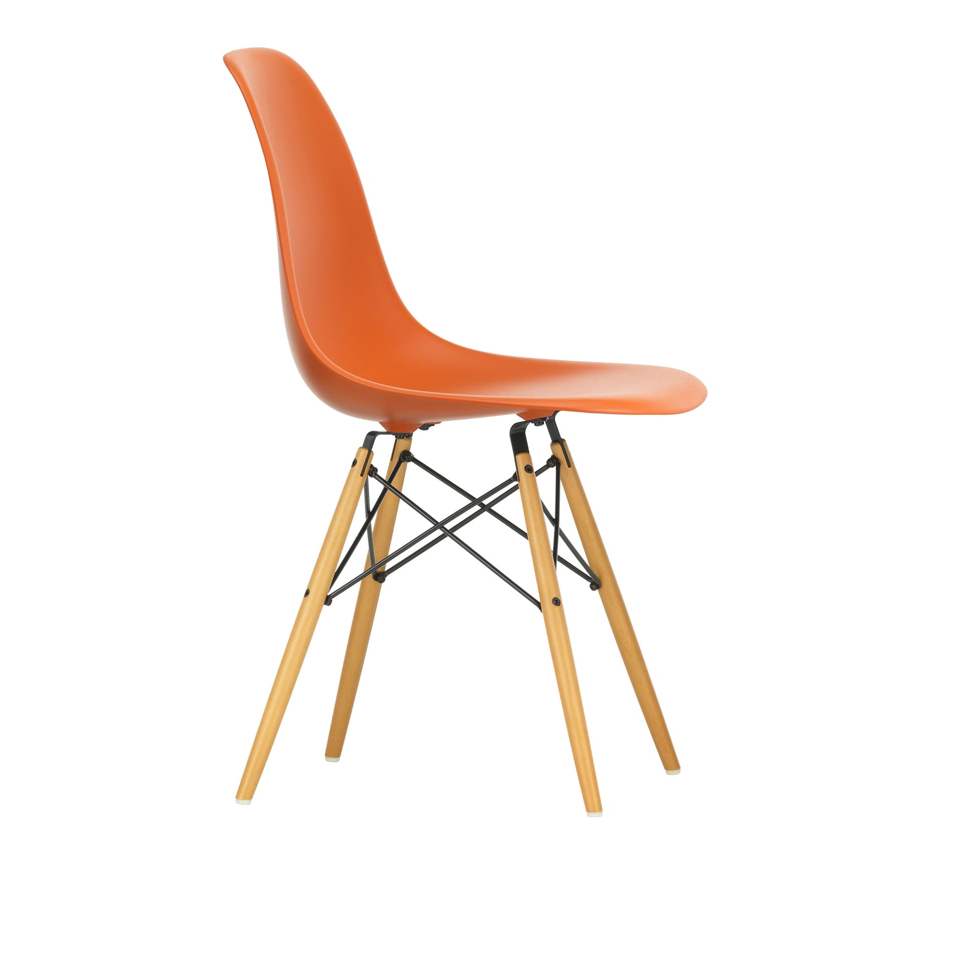 Vitra - Eames Plastic Chair DSW - 43 Rusty Orange - Golden Maple - Spisestoler - Charles & Ray Eames - Oransje - Metall/Tre/Plast