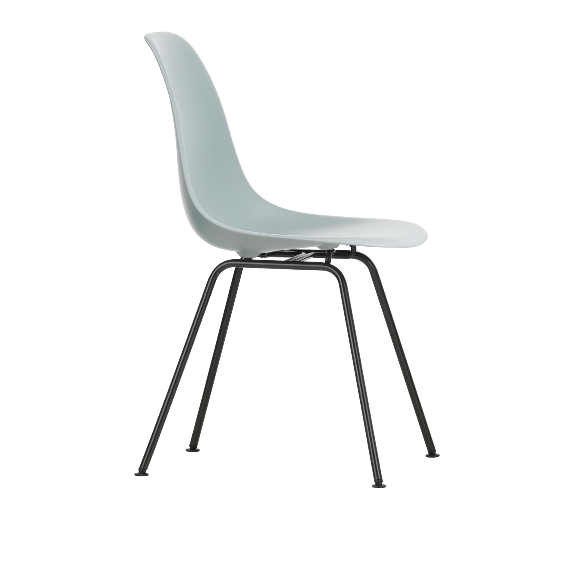 Vitra - Eames Plastic Chair DSX - 24 Light Grey - Basic Dark Base - Spisestoler - Charles & Ray Eames - Grå - Metall/Plast