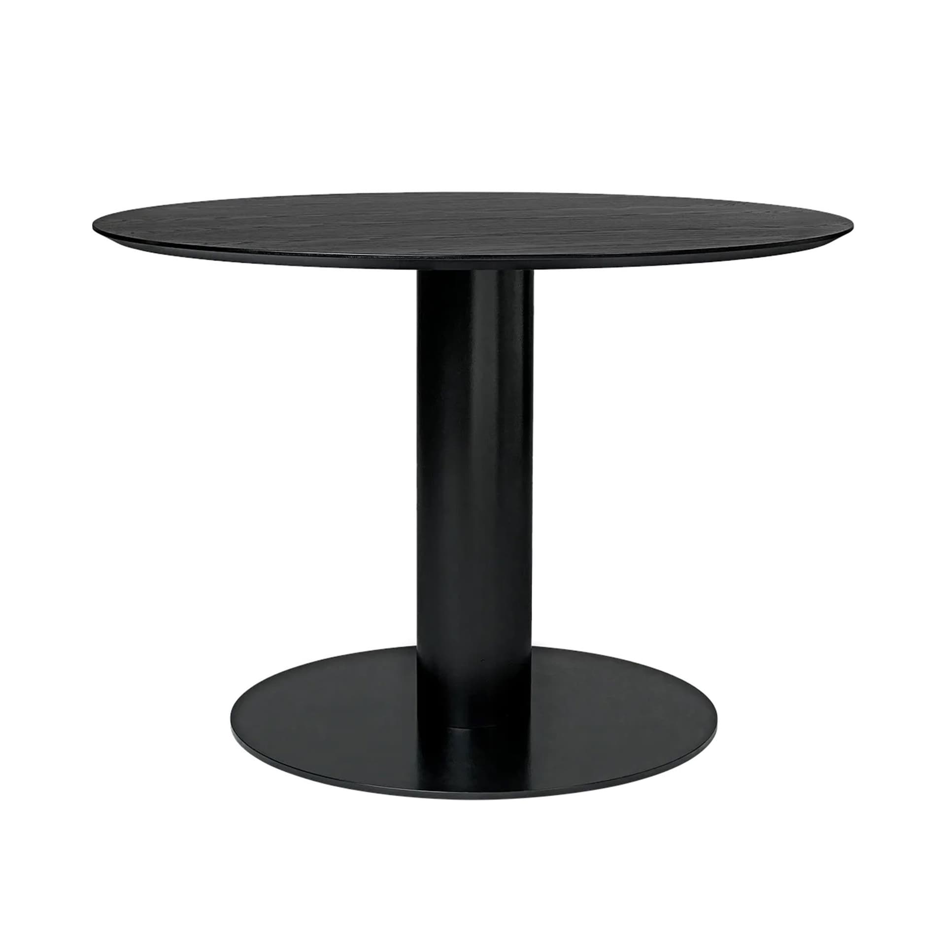 Gubi - GUBI 2.0 Dining Table, Ø 110 cm, Skiva: Trä - Svartbetsad ask, Bas: Svart - Spisebord - Svart - Metall/Tre