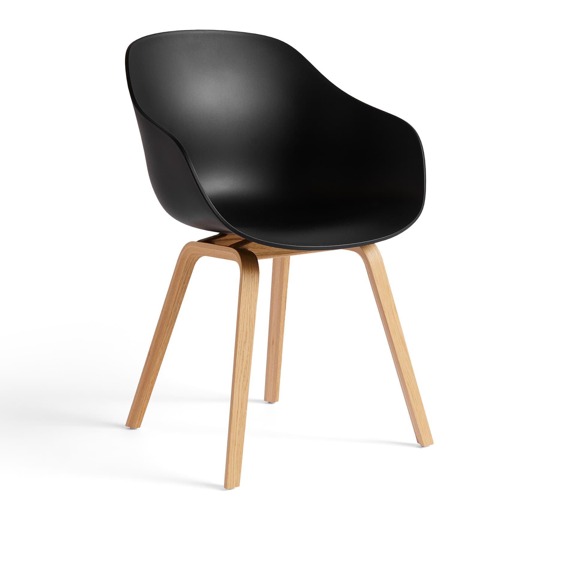 HAY - AAC222 Chair WB Lacq Oak Base Black 2.0 Shell - Spisestoler - Hee Welling - Svart - Tre/Plast