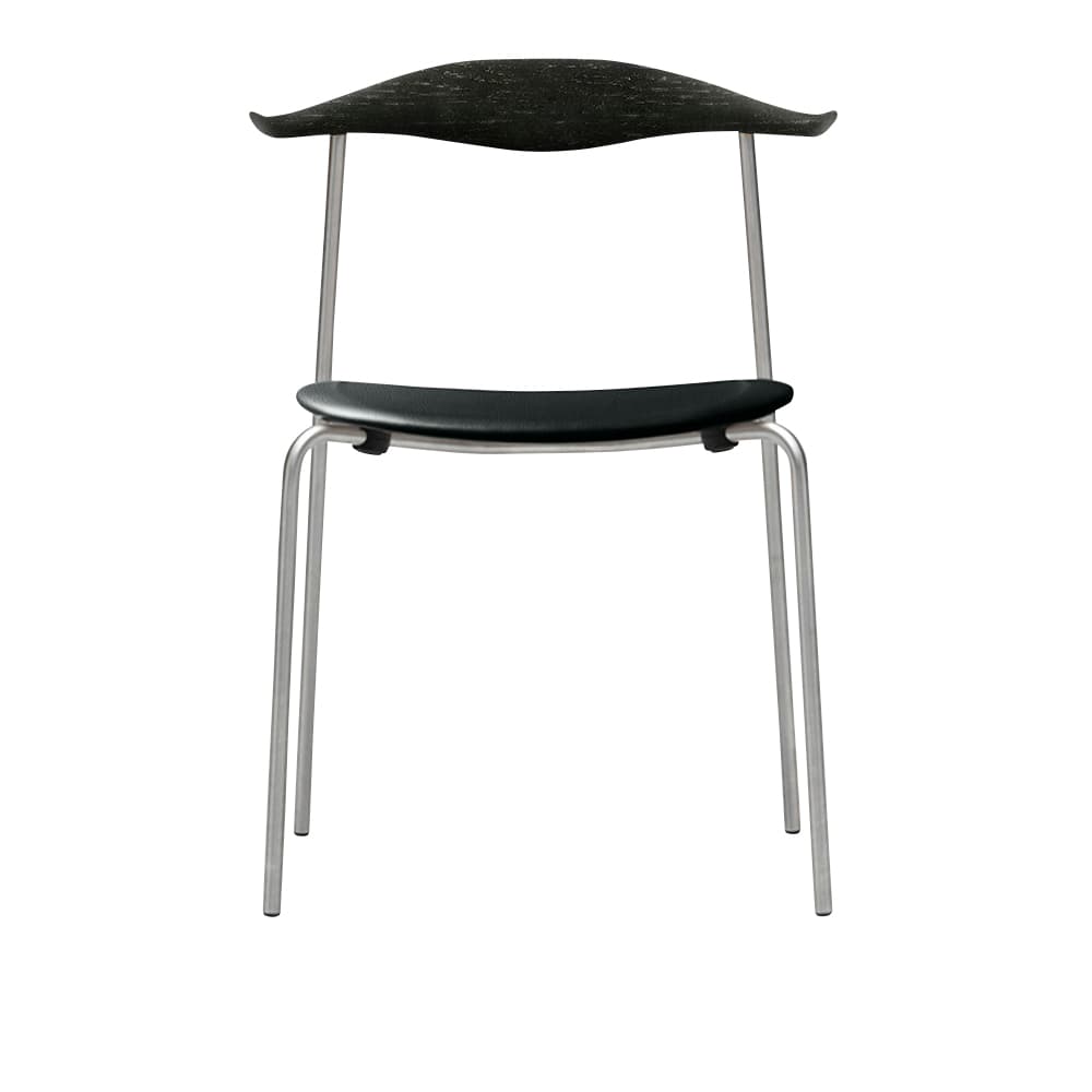 Carl Hansen - CH88P - Klädd sits, Svartlackad Ek, Lädergrupp A Loke - 7150, Ben i Rostfritt stål - Spisestoler - Hans J. Wegner - Svart - Metall/Tre