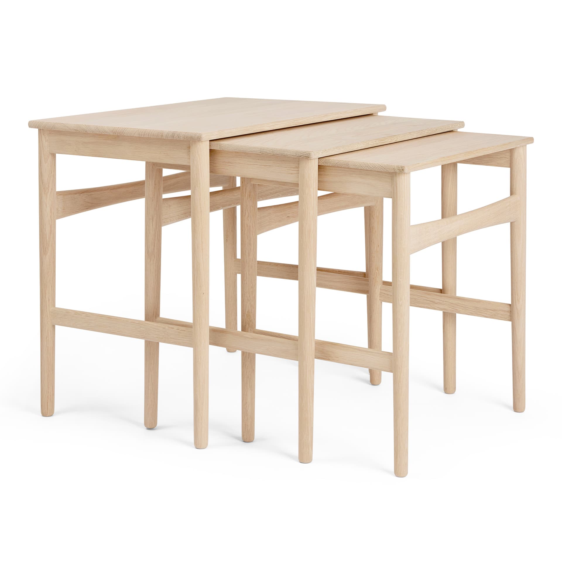 Carl Hansen - CH004 Nesting Tables Oak White Oil FSC™Mix 70% - Småbord & sidebord - Hans J. Wegner - Tre farget - Tre