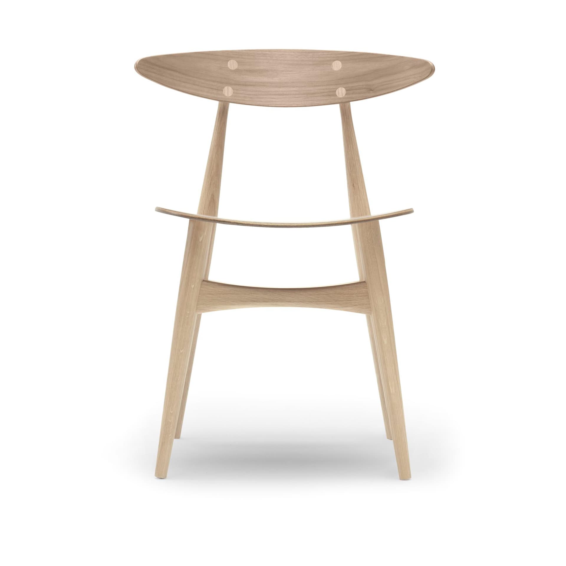 Carl Hansen - CH33T, Vitoljad Ek - Spisestoler - Hans J. Wegner - Tre farget - Tre