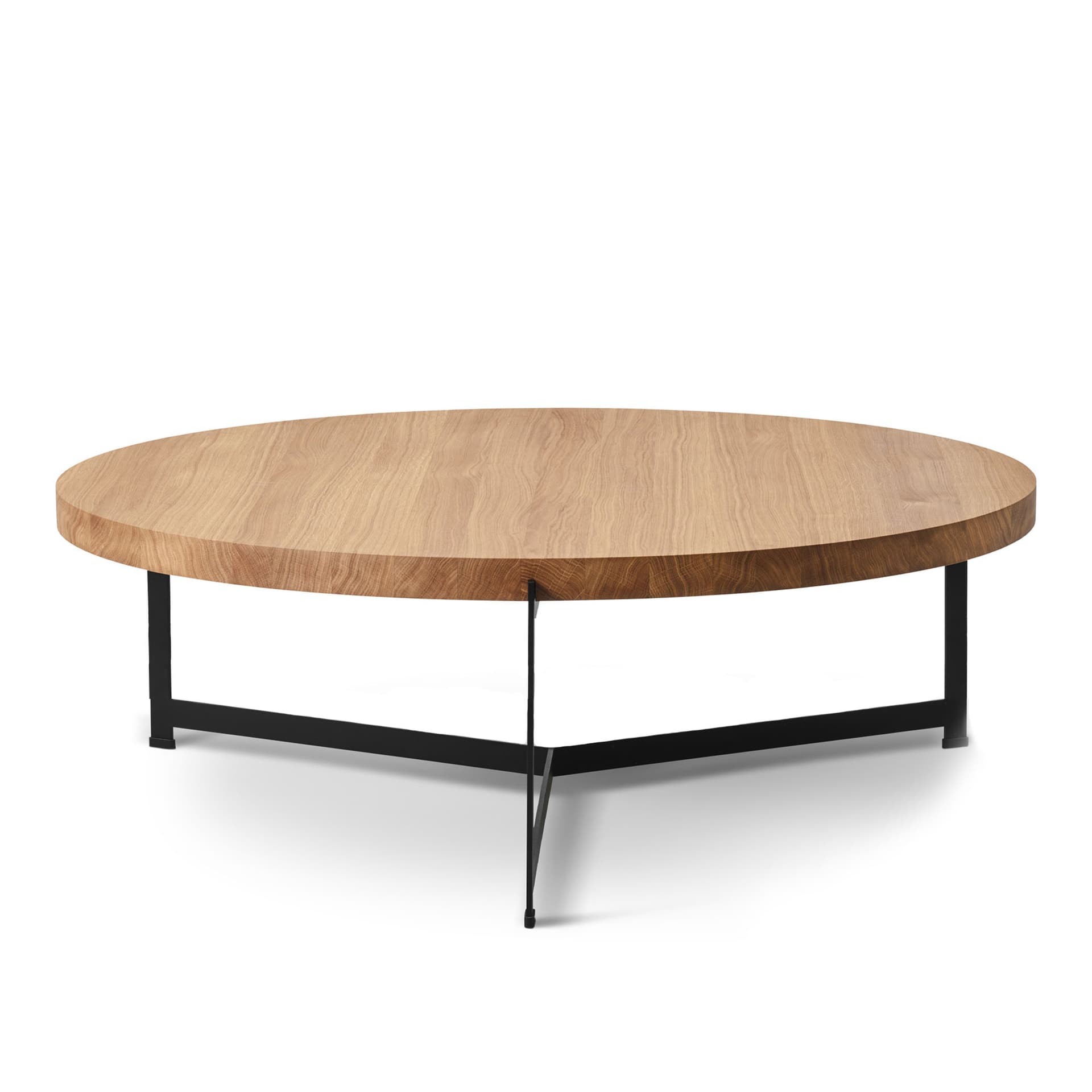 Dk3 - Plateau Coffee Table - Ø 80 cm - Höjd 35 cm, Skiva i Oljad ek, Underrede i Svart pulverlackerat stål - Sofabord - Søren Rose Studio - Tre farget - Metall/Tre