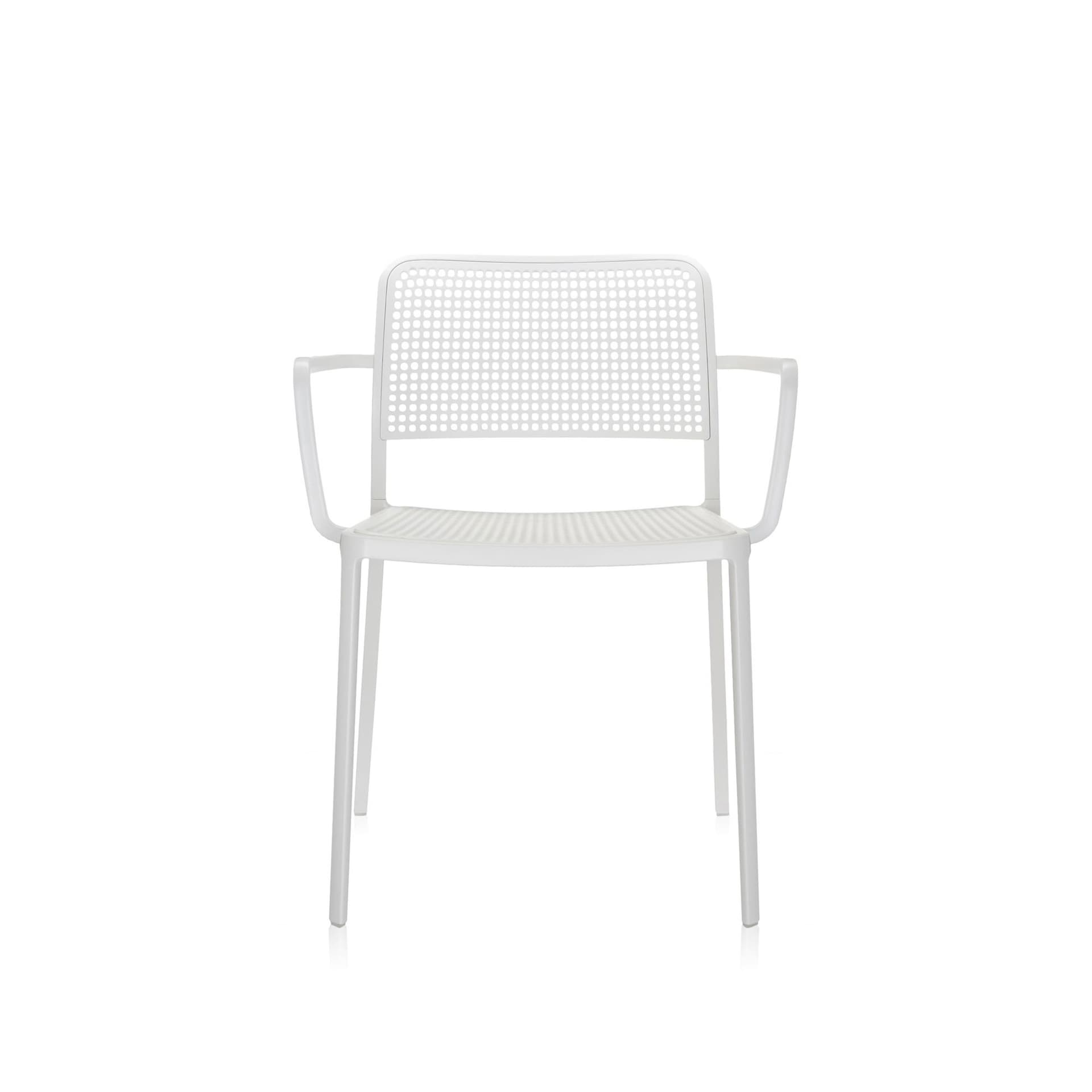 Kartell - Audrey Chair 5876, White/White, Armrest - Spisestoler - Piero Lissoni - Hvit - Metall/Syntetisk materiale