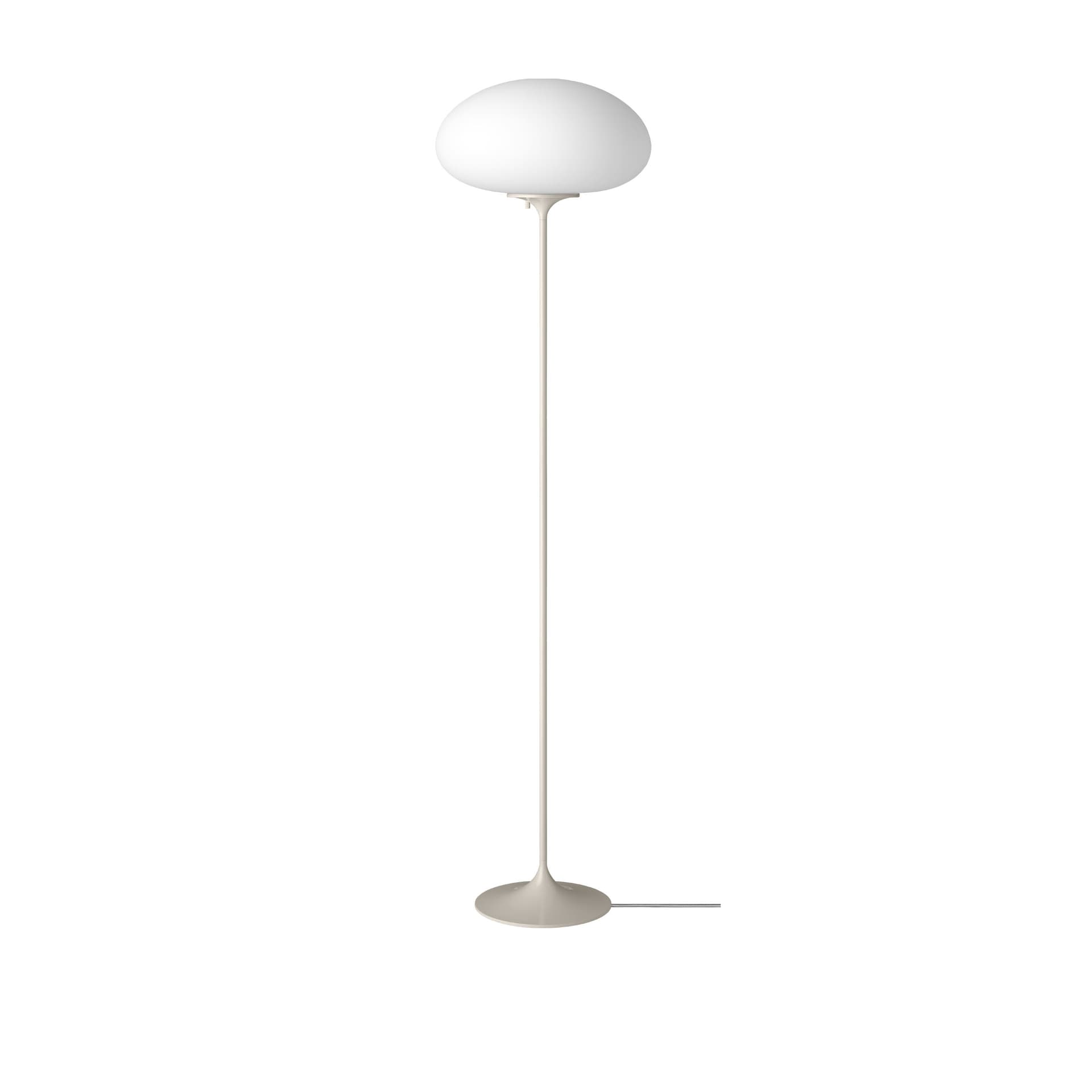 Gubi - Stemlite Floor Lamp H150, Pebble Grey - Skjermlamper - Bill Curry - Grå