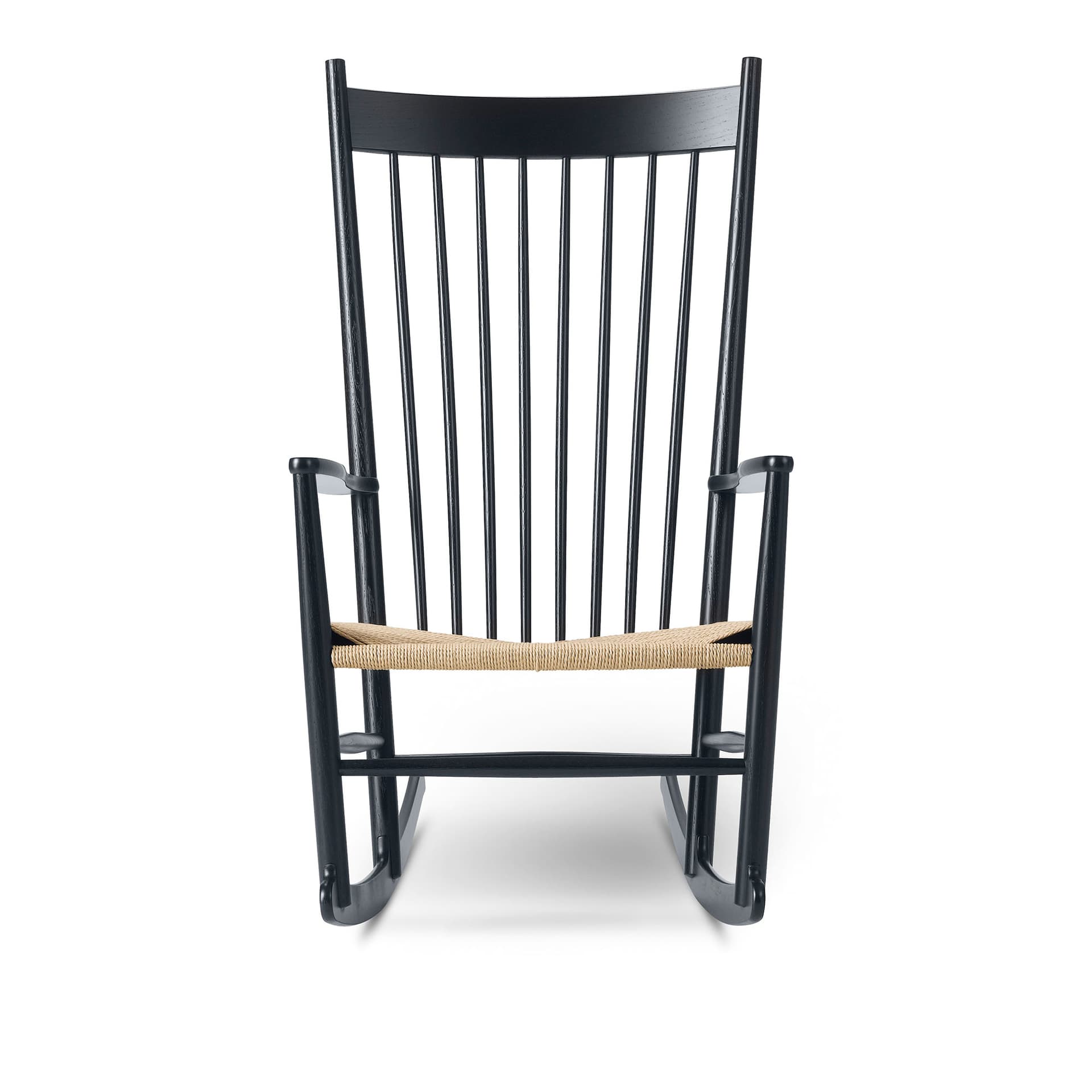 Fredericia Furniture - Wegner J16 Rocking Chair, Svartlackerad ek, Naturfärgad sits - Lenestoler - Hans J. Wegner - Beige,Svart - Naturlig materiale/Tre