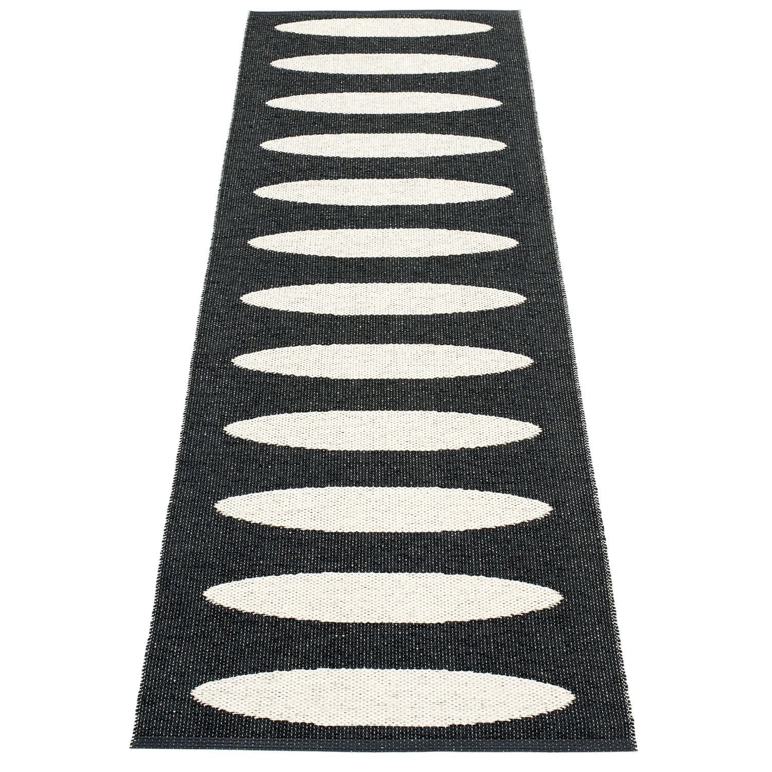 Pappelina, Ella tæppe 70x225 cm black / vanilla