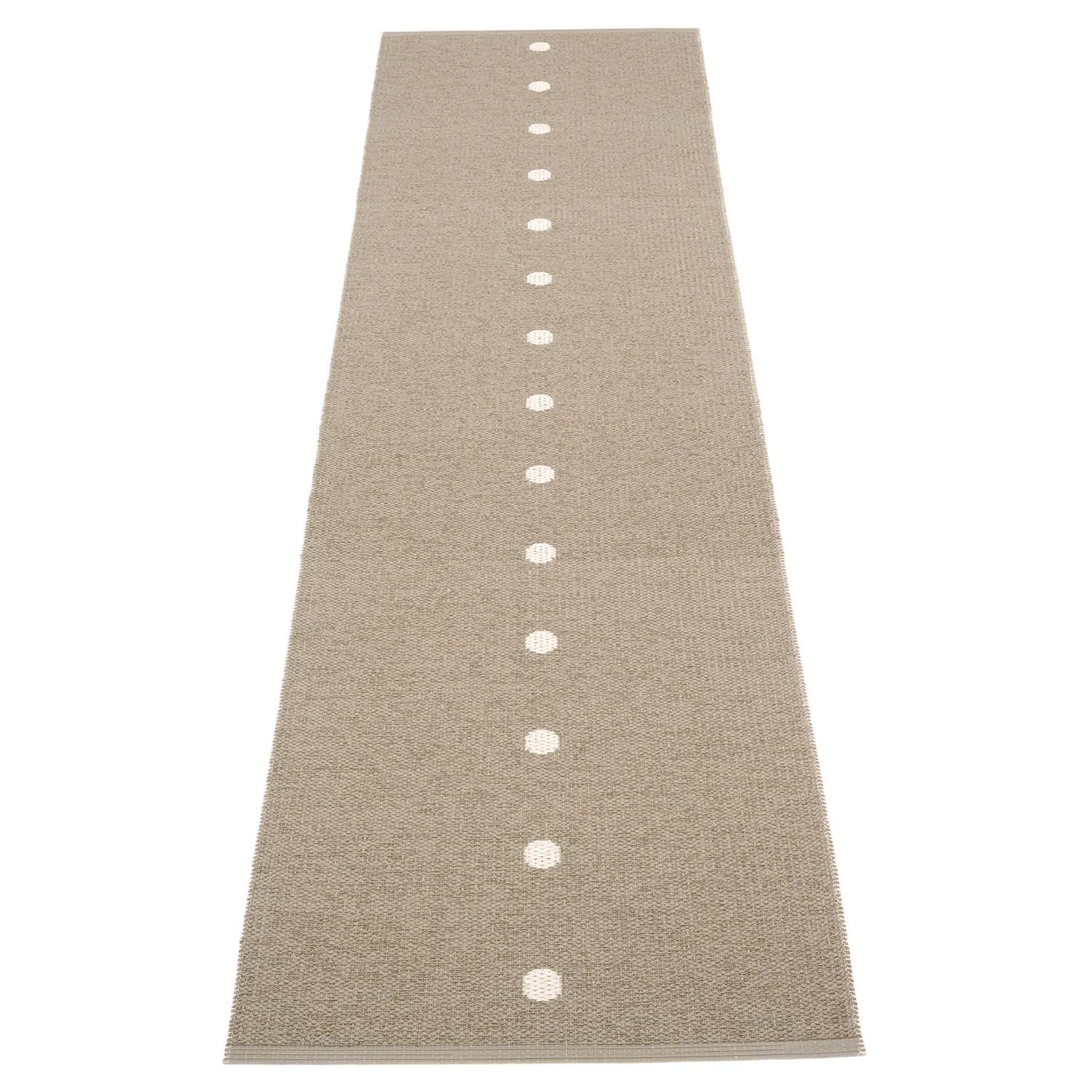 Pappelina, Peg tæppe 70x280 cm dark linen / vanilla