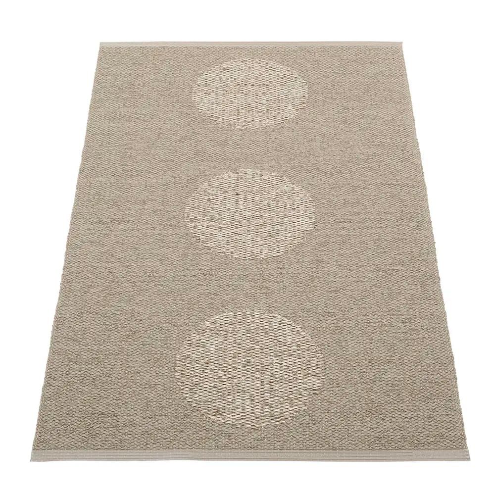 Pappelina, Vera 2.0 tæppe 70x120 cm Dark Linen