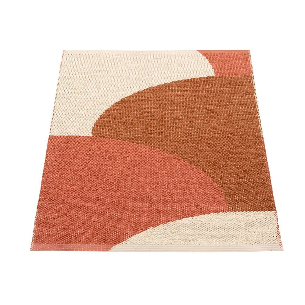 Pappelina, Hill tæppe Brick/Rust/Cream 70 x 90cm