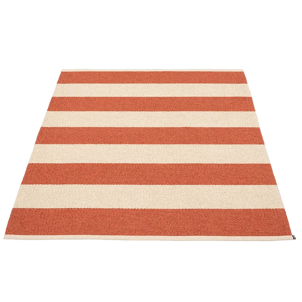 Pappelina, Bob taeppe Brick/Cream 140 x 180 cm