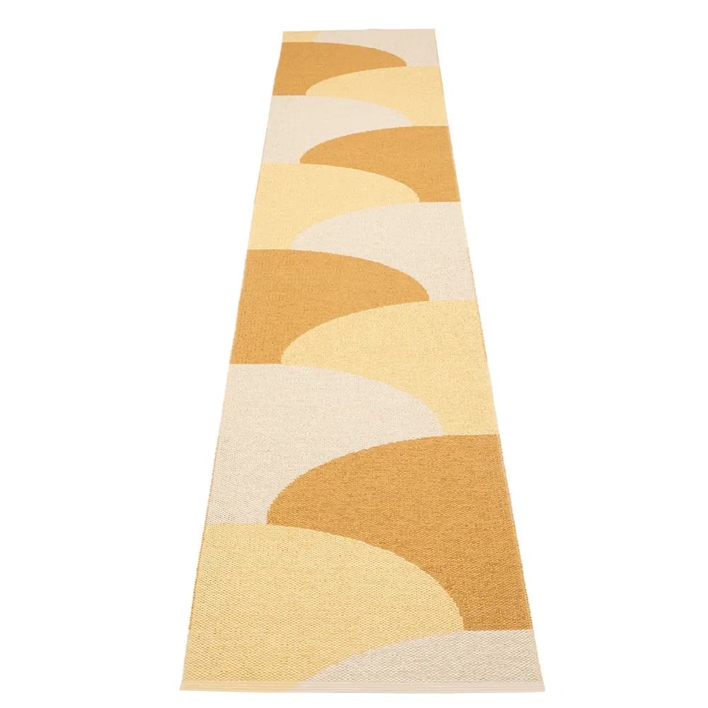 Pappelina, Hill tæppe Ochre/Pale yellow/Cream 70 x 360cm