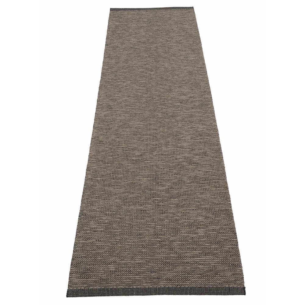 Pappelina, Sam teppe 70 x 300 cm Black/Walnut