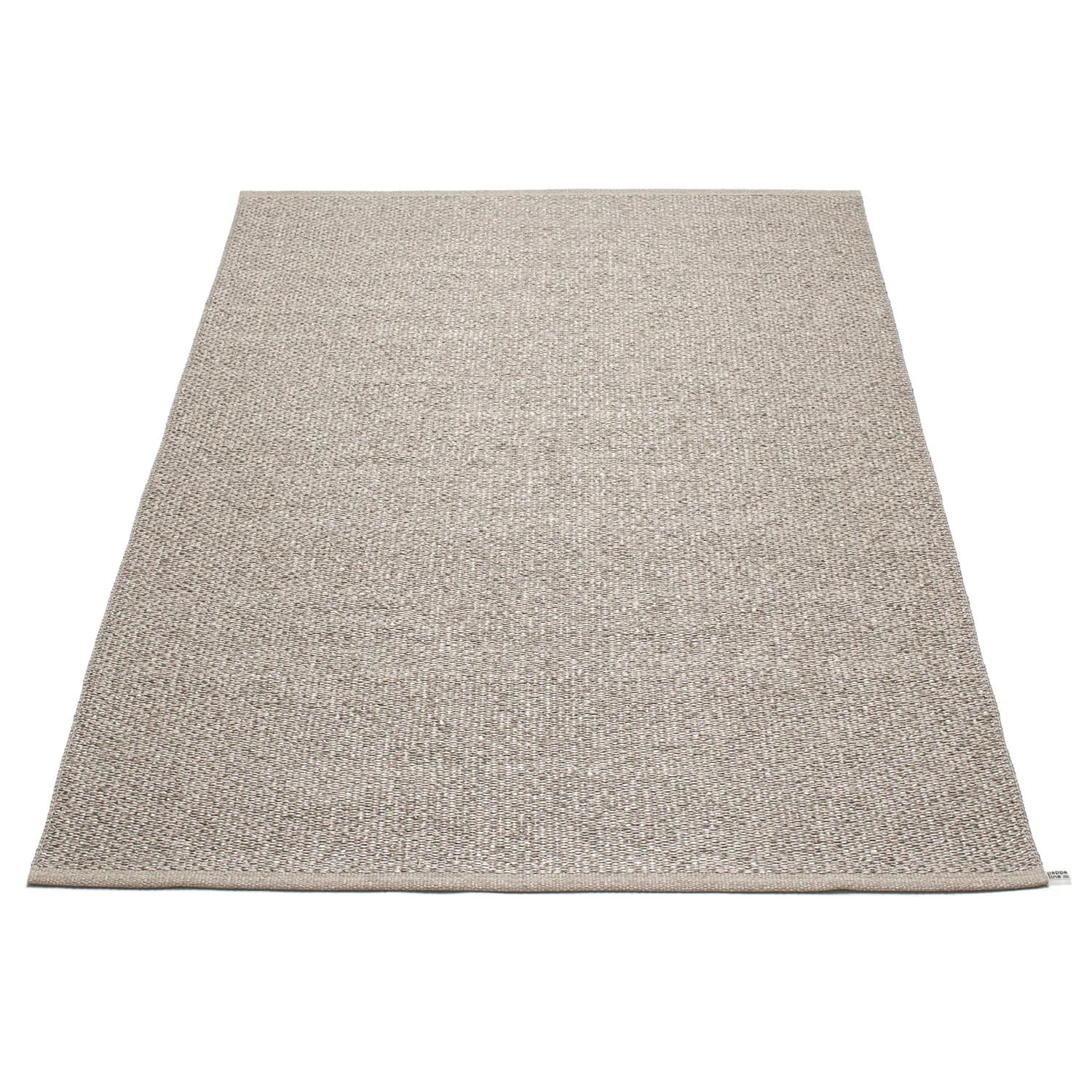 Pappelina, Svea matte 140x220 cm mud metallic / mud