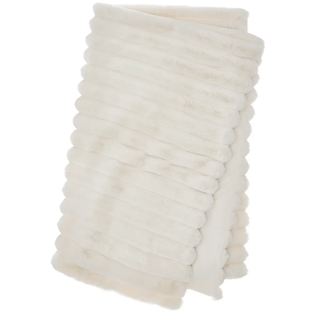 Skinnwille, Liny Pledd Ivory