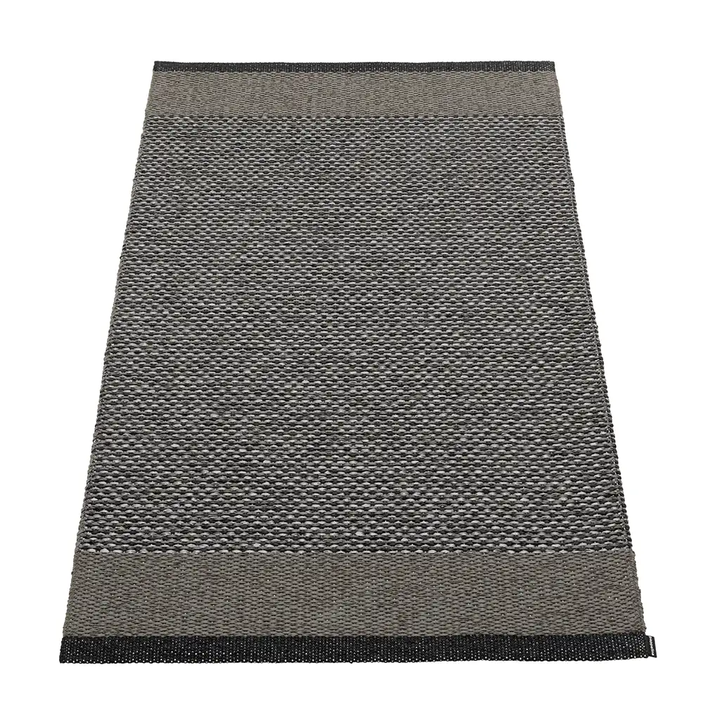 Pappelina, Edit matte 70x120 cm Black