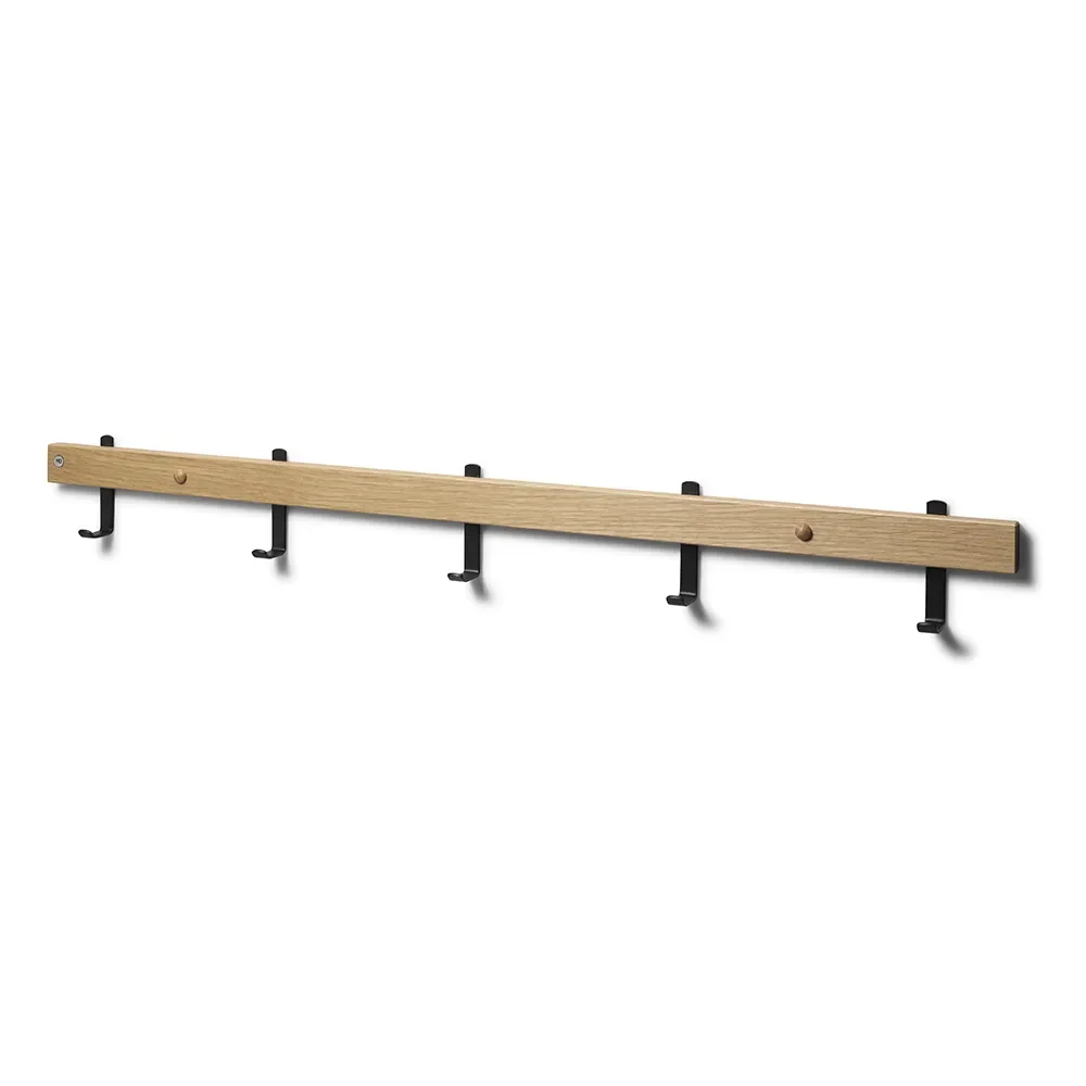 Oscarssons Möbel, Nadja Knaggrekke 90 cm Lakkert eik/mattsvart stål
