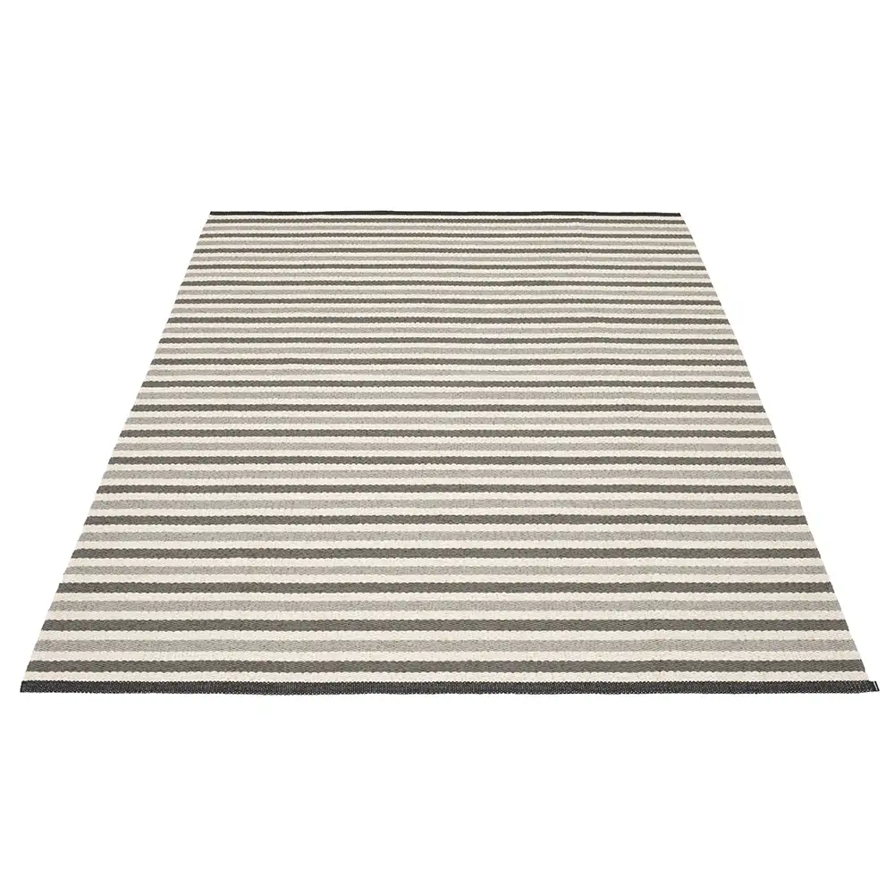 Pappelina, Teo matte 180x260 cm Warm Grey/Charcoal/Vanilla