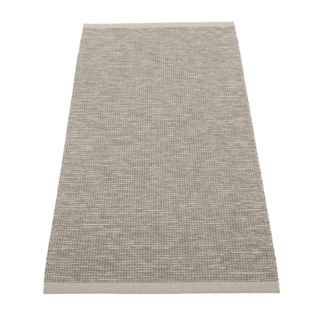Pappelina, Sam teppe 70 x 150 cm Warm Grey/Charcoal