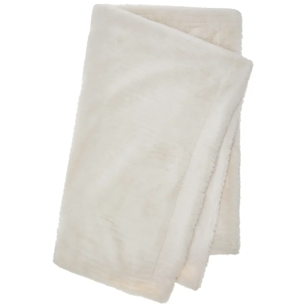 Skinnwille, Grace Pledd Ivory